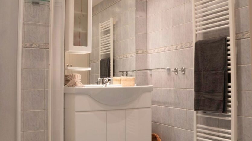 Luxury Villa for Sale in Anavyssos – Sea View Residence in Agios Nikolaos, Athens Riviera