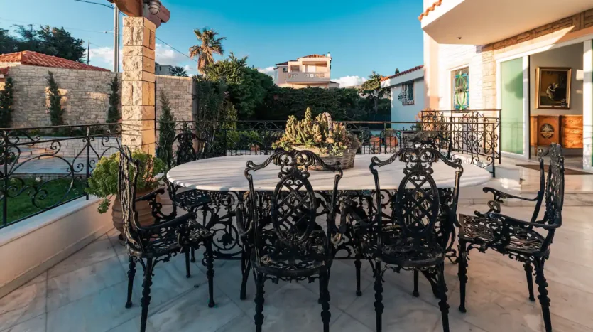 Luxury Villa for Sale in Anavyssos – Agios Nikolaos | 370m², Private Pool & 180° Sea Views