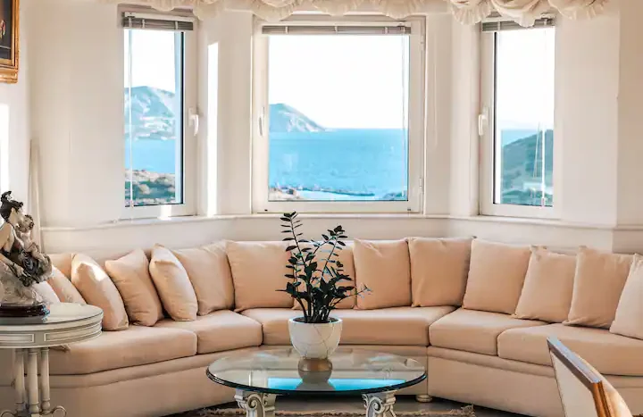 Luxury Villa for Sale in Anavyssos – Agios Nikolaos | 370m², Private Pool & 180° Sea Views