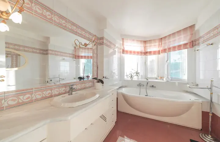 Luxury Villa for Sale in Anavyssos – Agios Nikolaos | 370m², Private Pool & 180° Sea Views