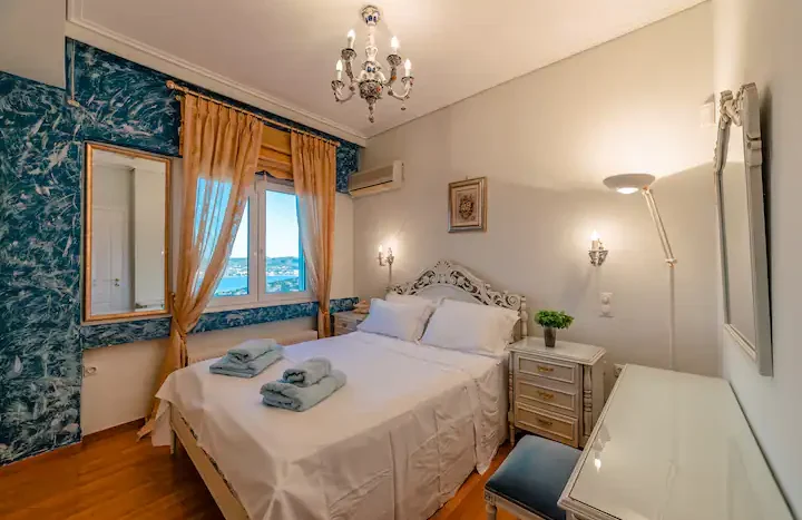 Luxury Villa for Sale in Anavyssos – Agios Nikolaos | 370m², Private Pool & 180° Sea Views